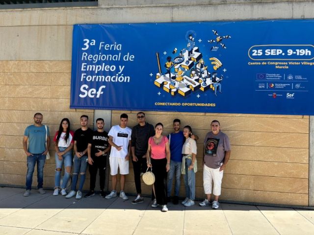 Nuestros alumnos del PMEF-GJ visitan la III Feria de empleo y formación del SEF